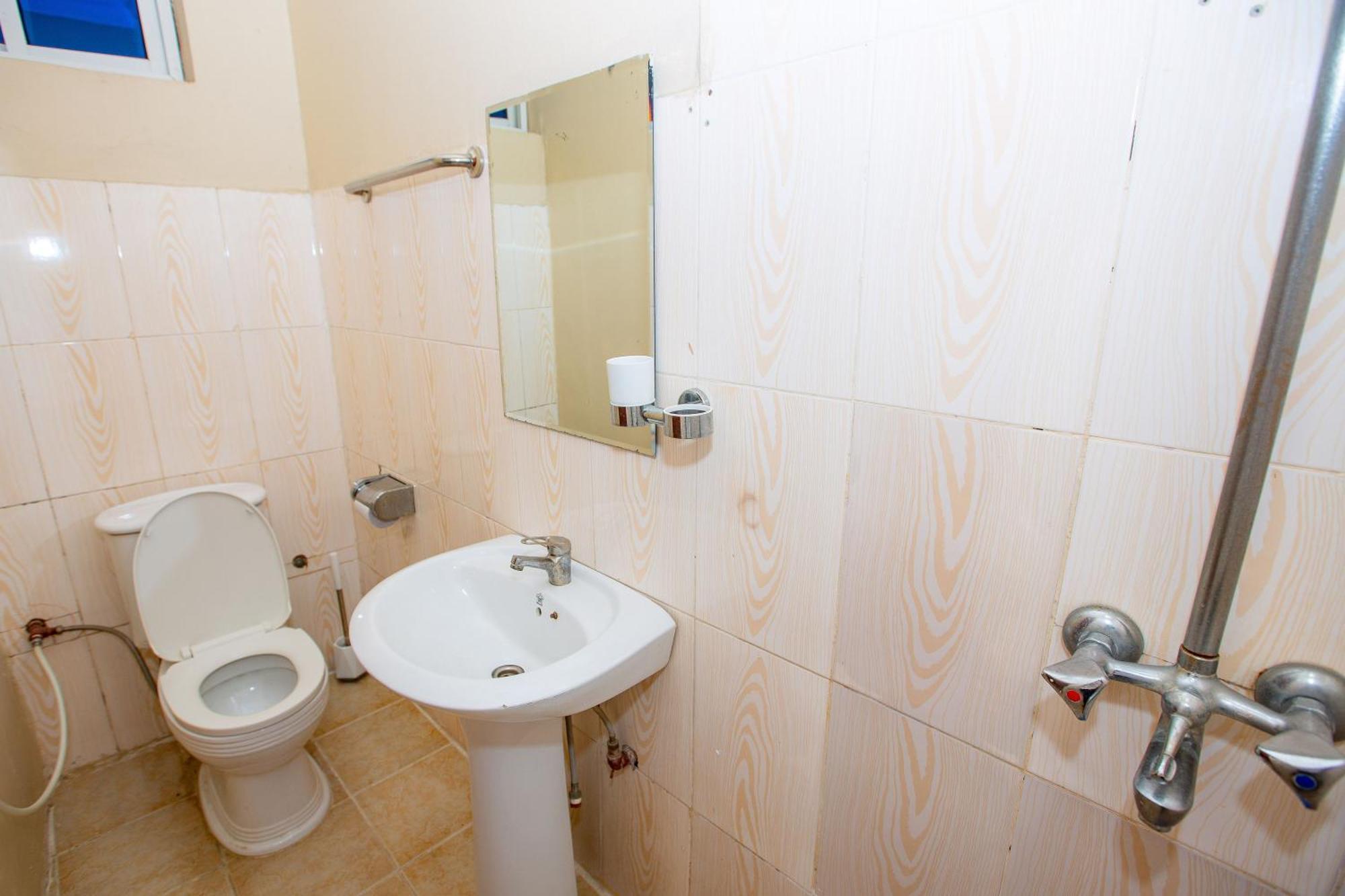 Kays Lodge Dar-es-Salaam Eksteriør bilde