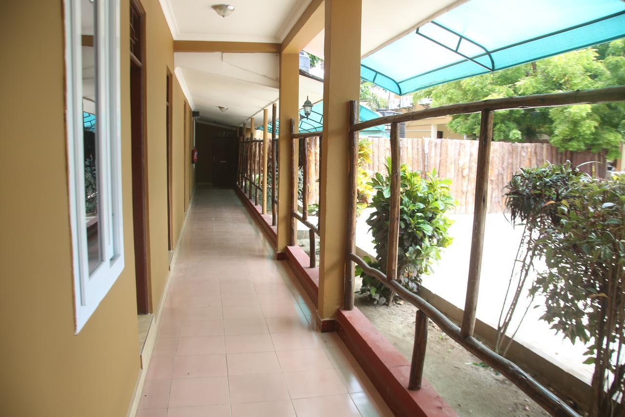 Kays Lodge Dar-es-Salaam Eksteriør bilde