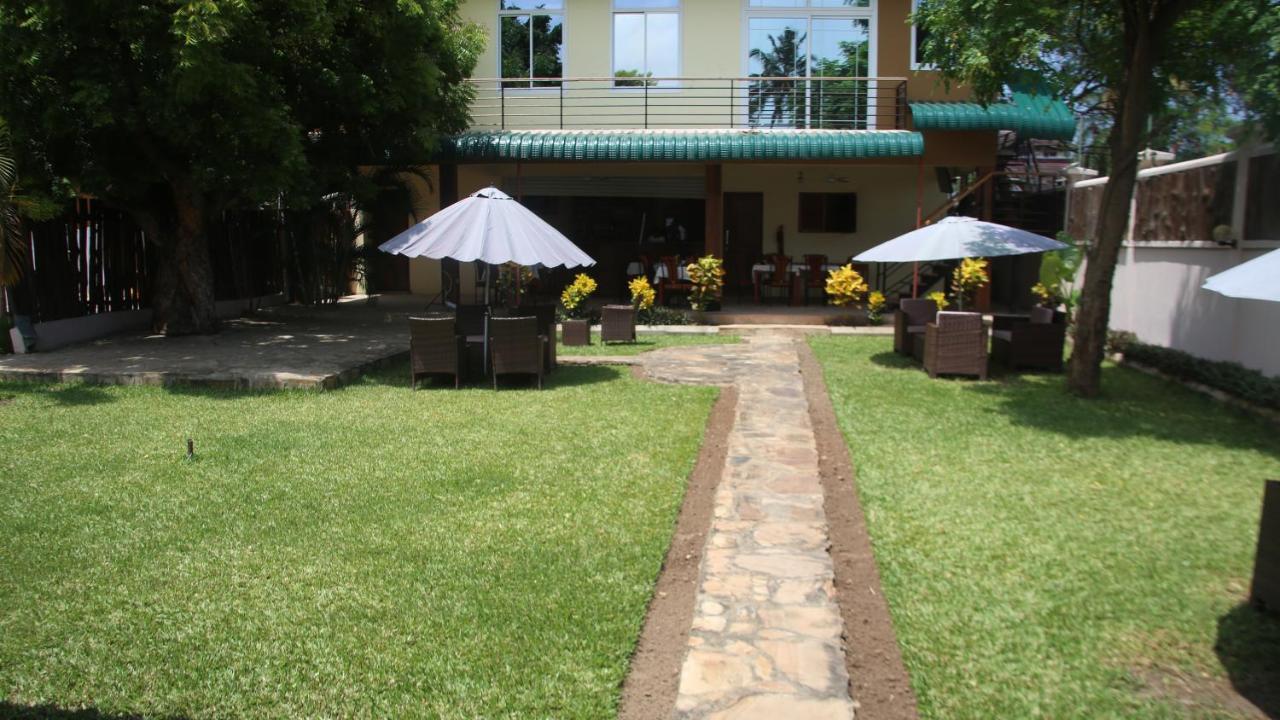 Kays Lodge Dar-es-Salaam Eksteriør bilde