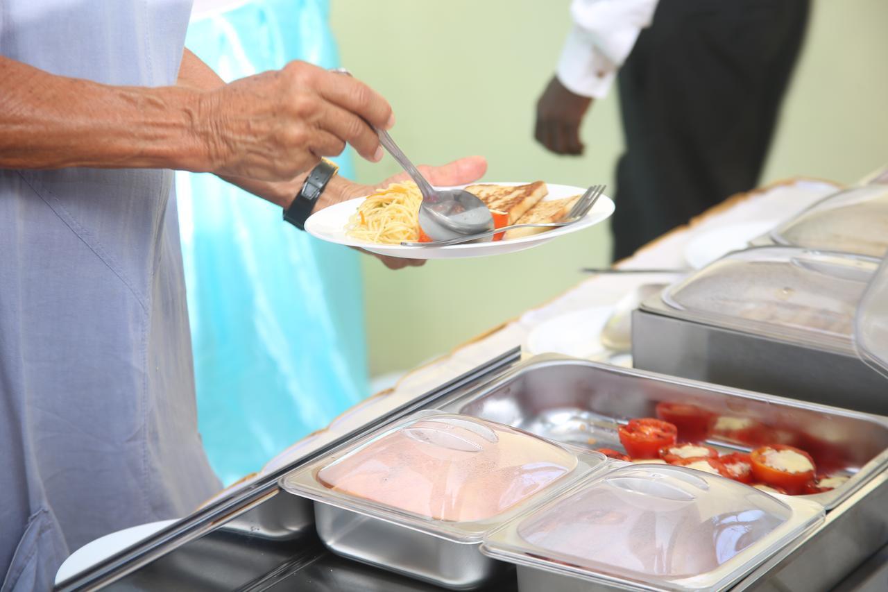 Kays Lodge Dar-es-Salaam Eksteriør bilde
