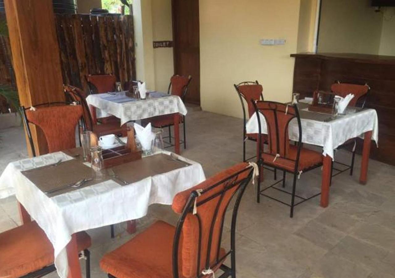 Kays Lodge Dar-es-Salaam Eksteriør bilde