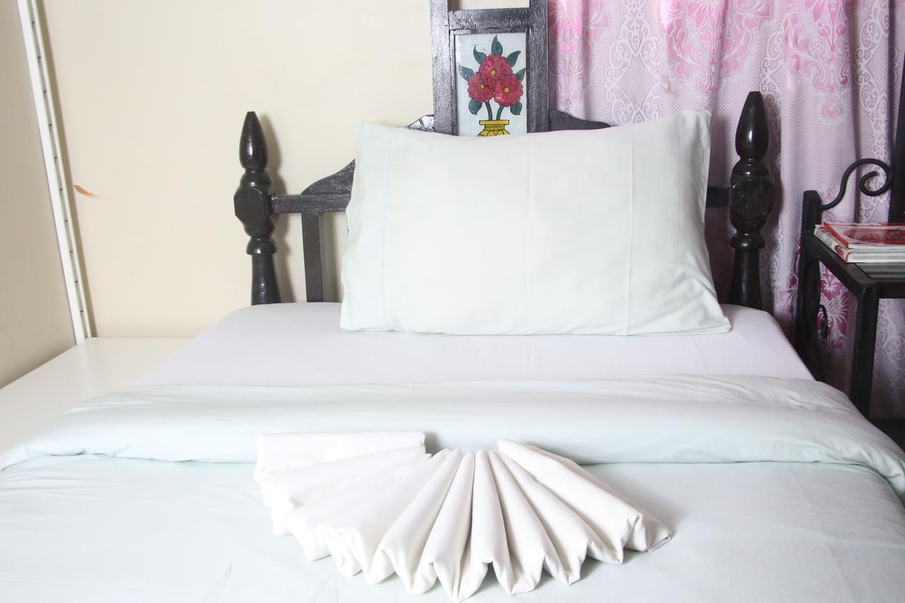 Kays Lodge Dar-es-Salaam Eksteriør bilde