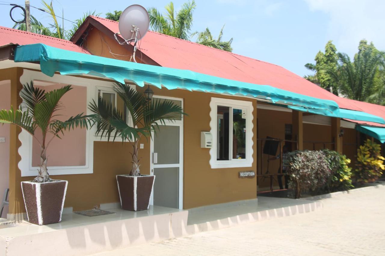 Kays Lodge Dar-es-Salaam Eksteriør bilde
