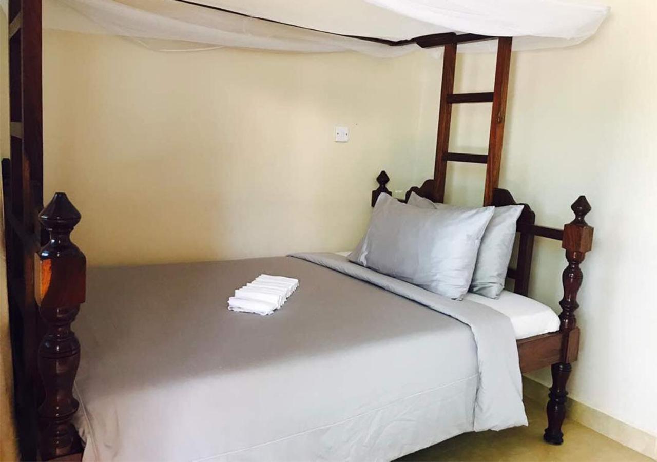 Kays Lodge Dar-es-Salaam Eksteriør bilde